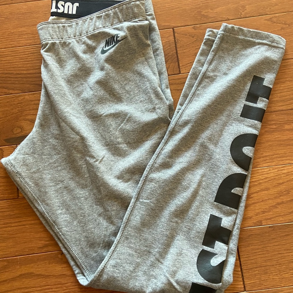 Nike Leggings New with out tags